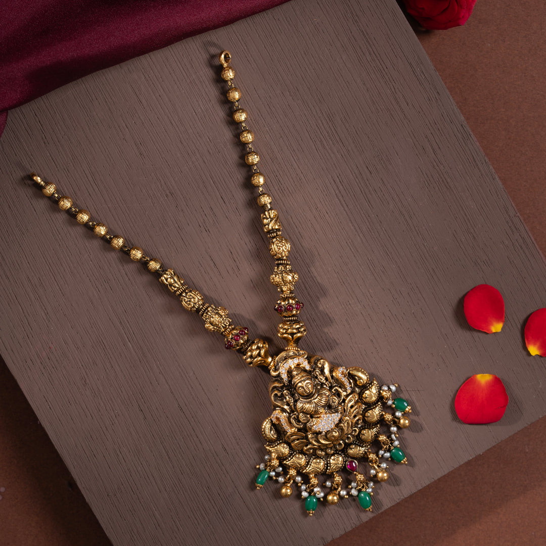 Vishesh Shree Short Necklace
