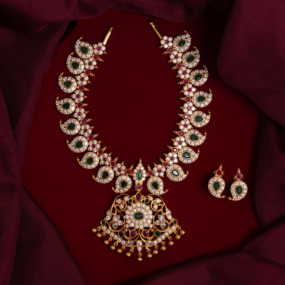 Mangai Ratna Addige Necklace Set