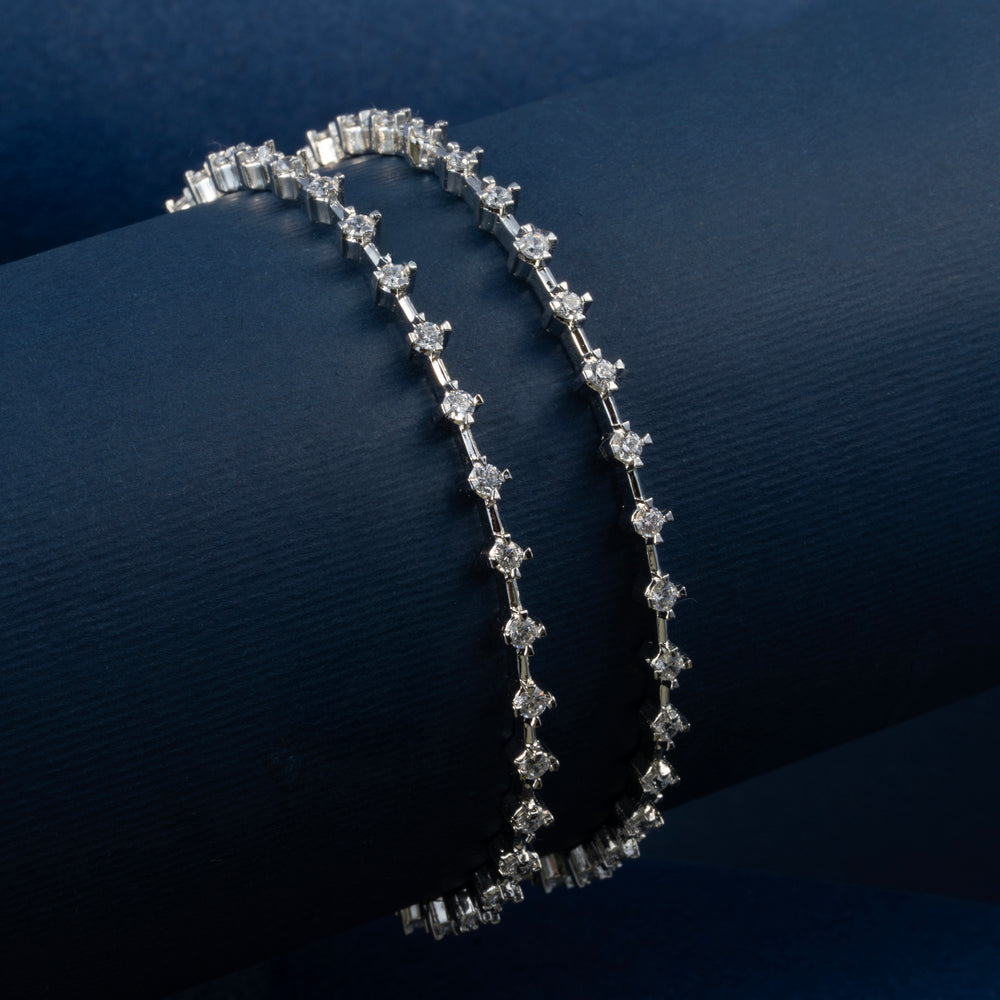 Zyra Loop Bangles
