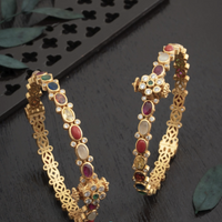 SCREW OPEN BANGLE