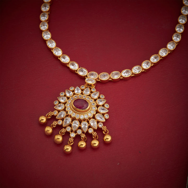 Pearvika Necklace