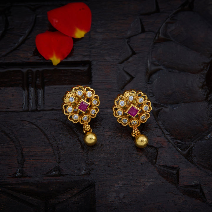 Zirkharita Studs
