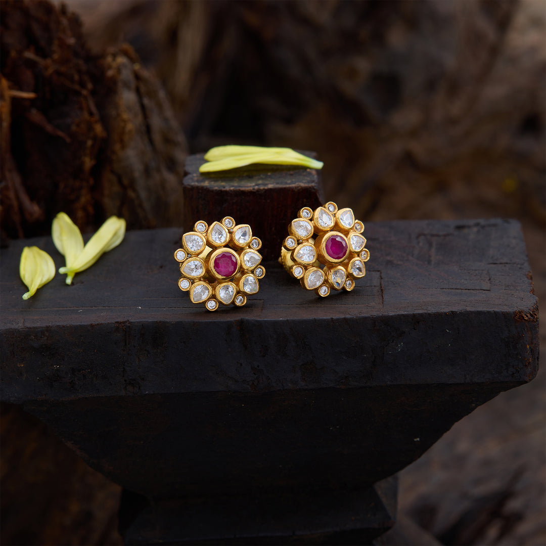 Rudhirvalli Studs