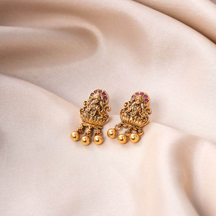 Deva Kriti Studs