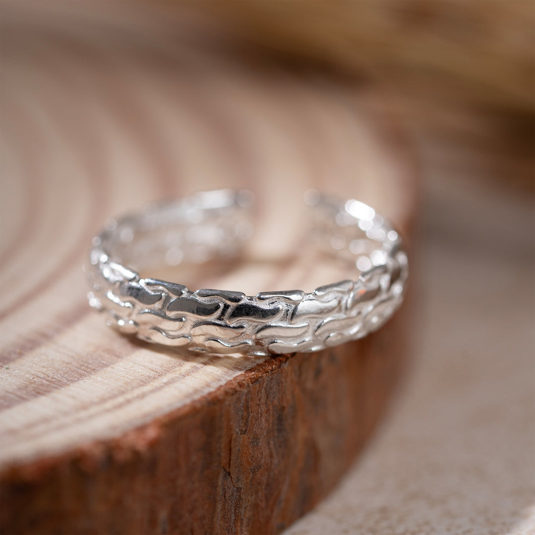 Curve Curb Toe Ring