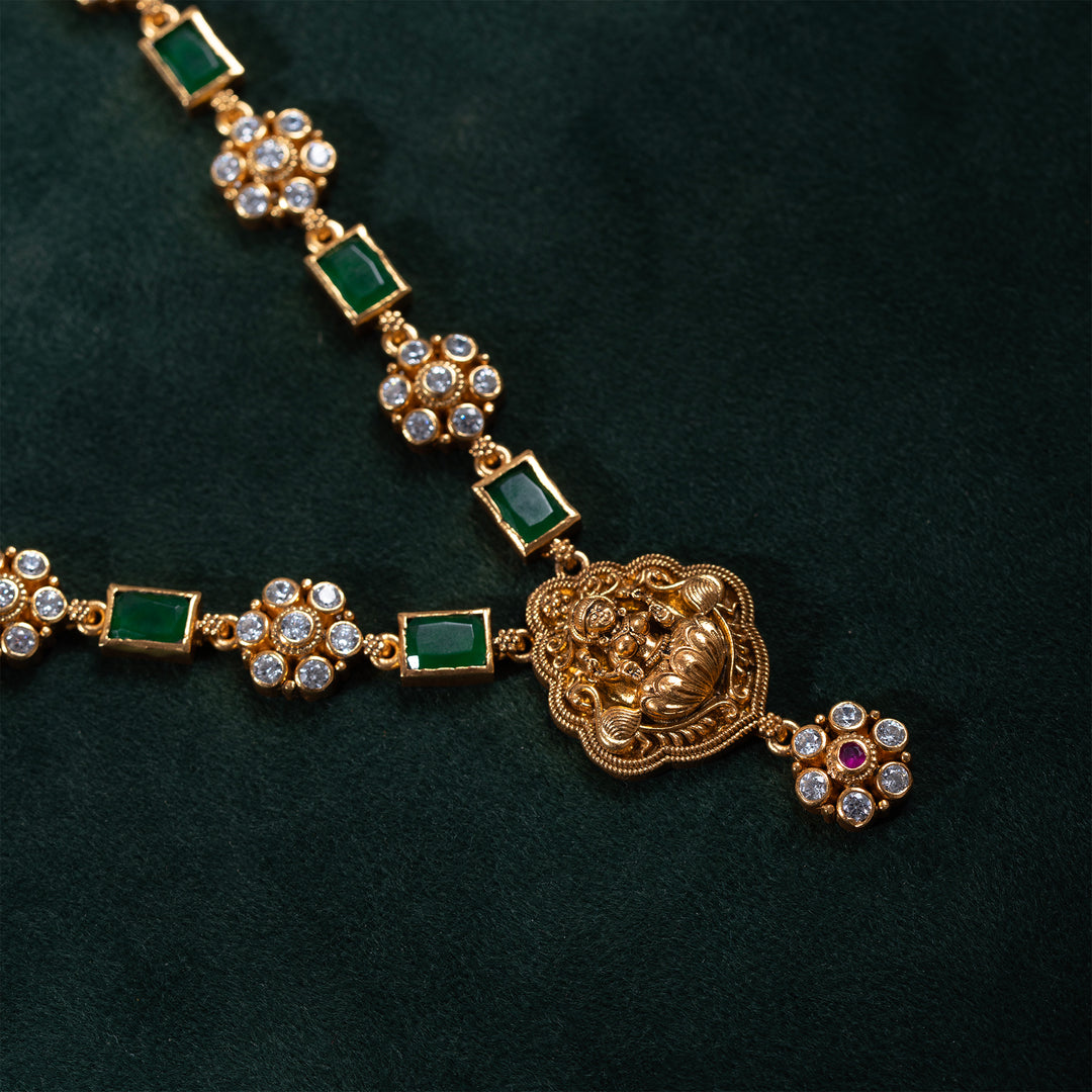 Kamala Manjari Short Necklace