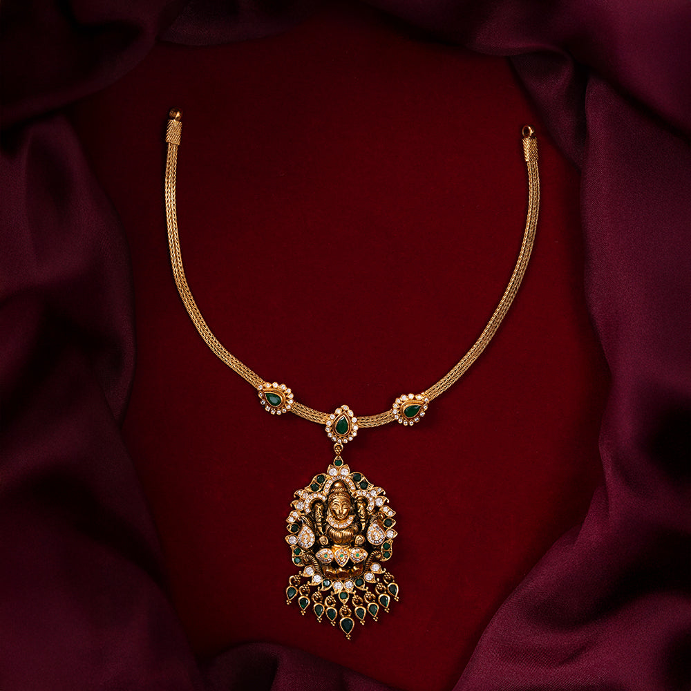 Vishwajanani Necklace Set