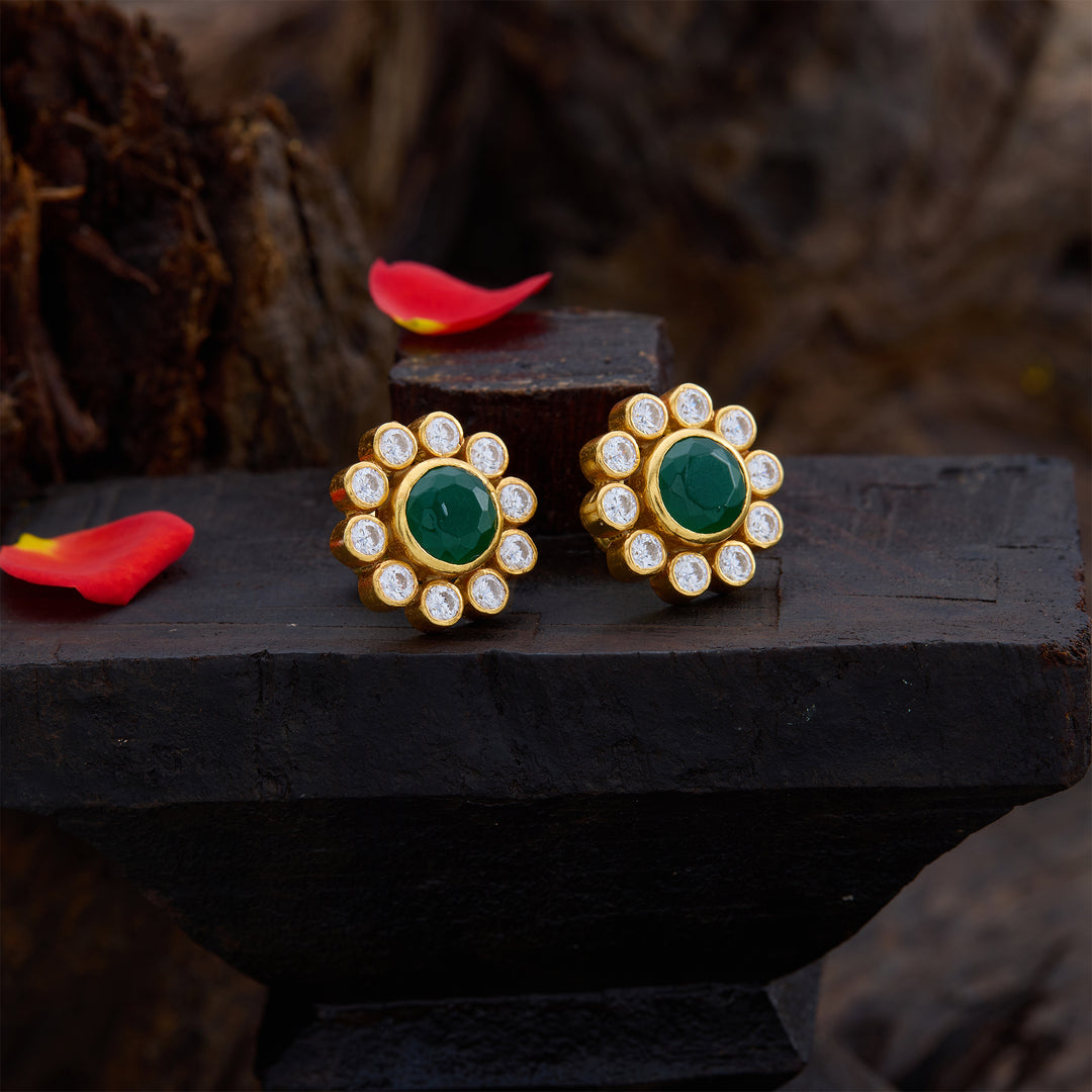 Emeronika Zarika Studs