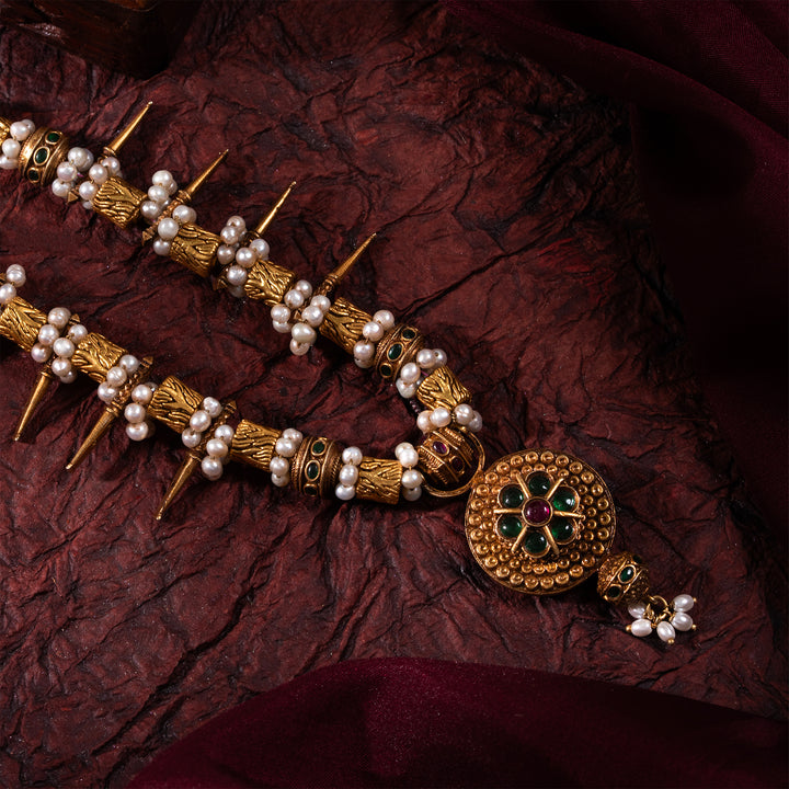 Sharvani Pushpam Short Necklace