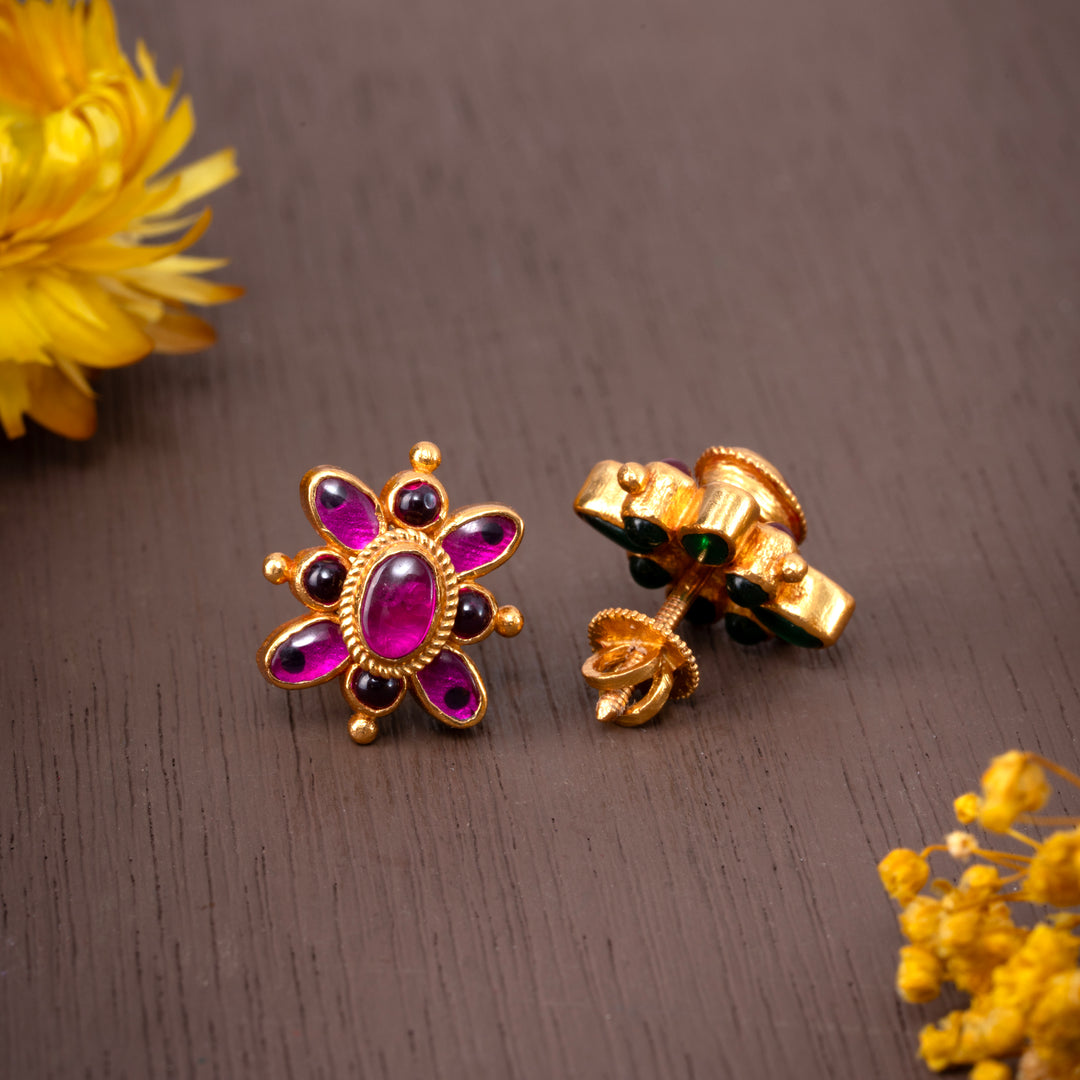 Reversa Stud Earrings