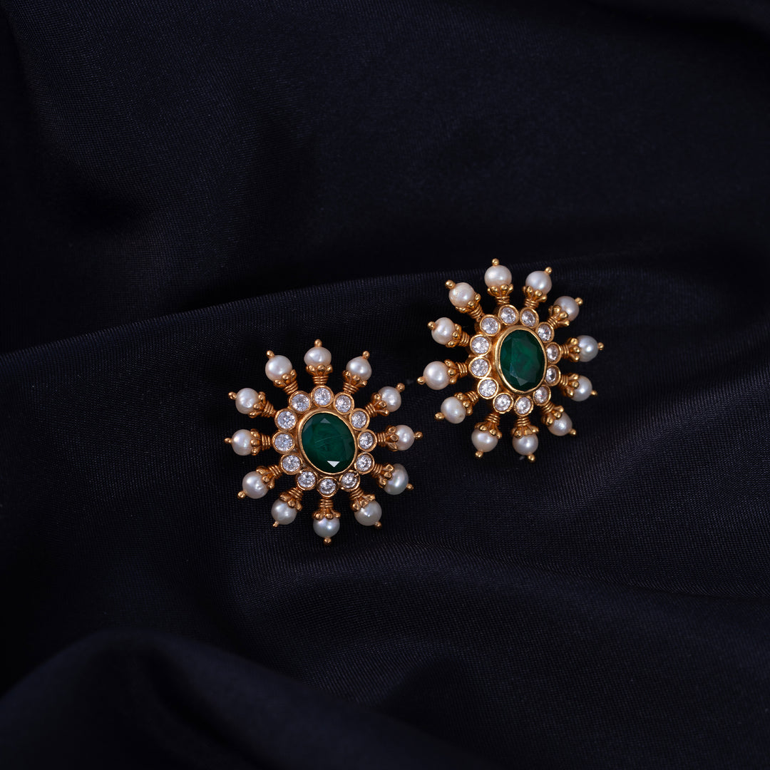 Pearl Ivy Studs