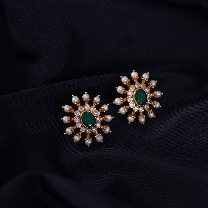 Pearl Ivy Studs