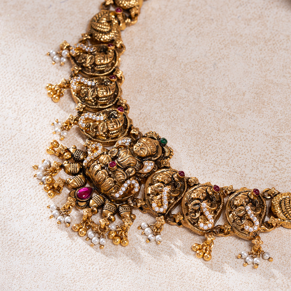 Sri Paduka Mor Short Necklace