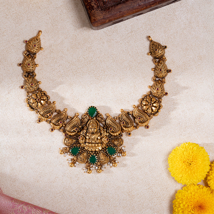 Shree Hiranya Kamala Short Neckalce