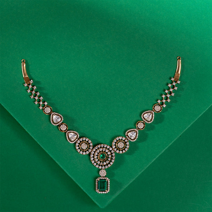 Ivy Embrace Necklace Set