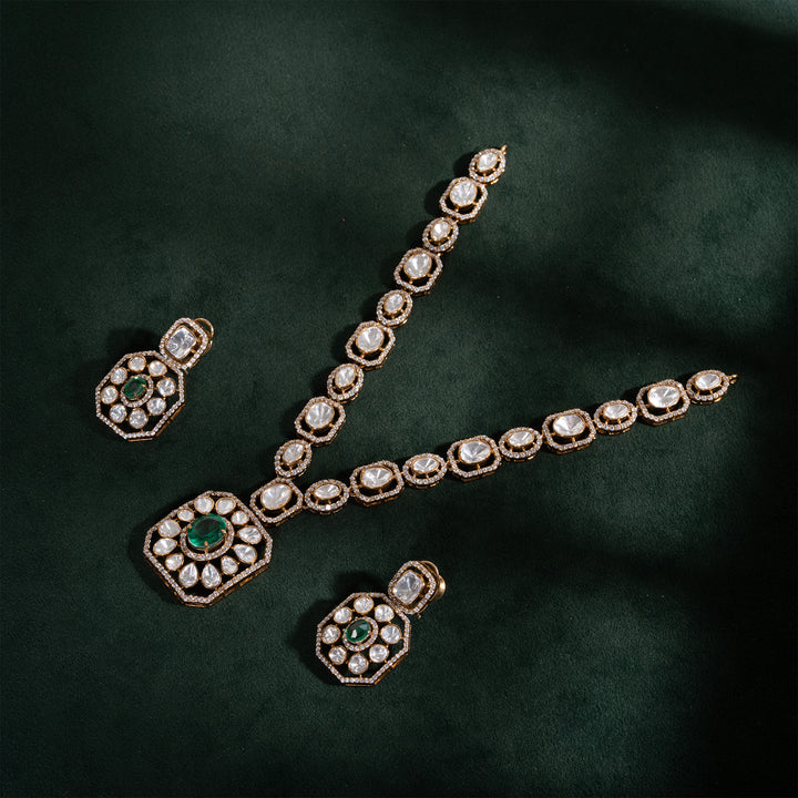 Laurel & Lustre Necklace Set