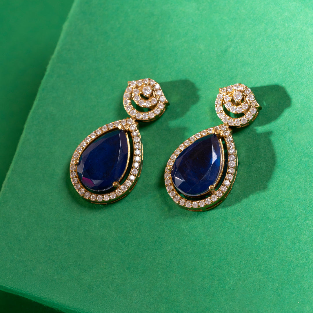 Trishaani Necklace Set