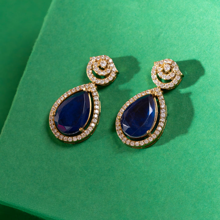 Trishaani Necklace Set