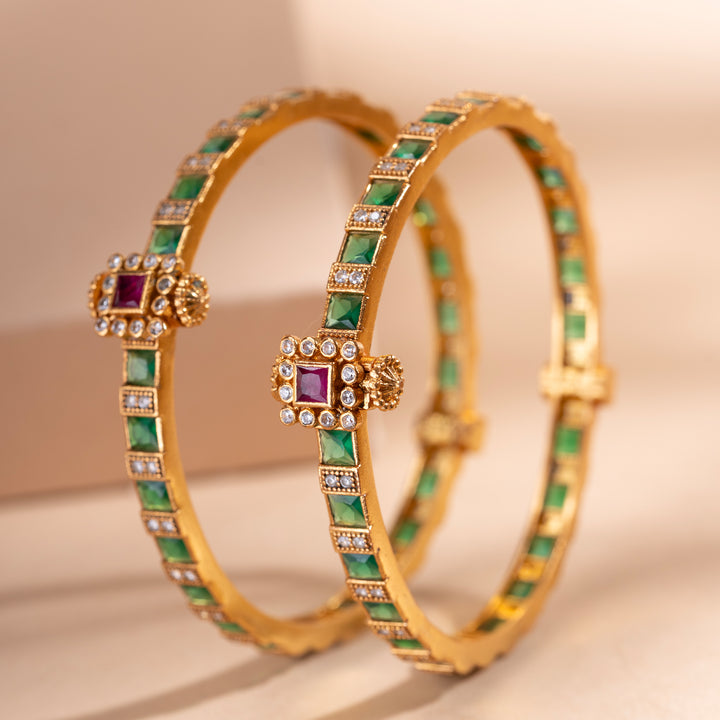 Pannaz Bangles