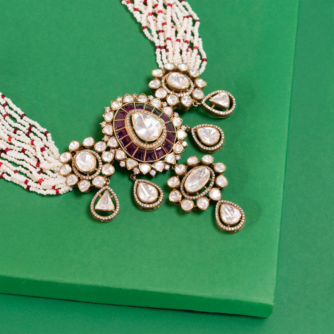 Isadora Wreath Choker