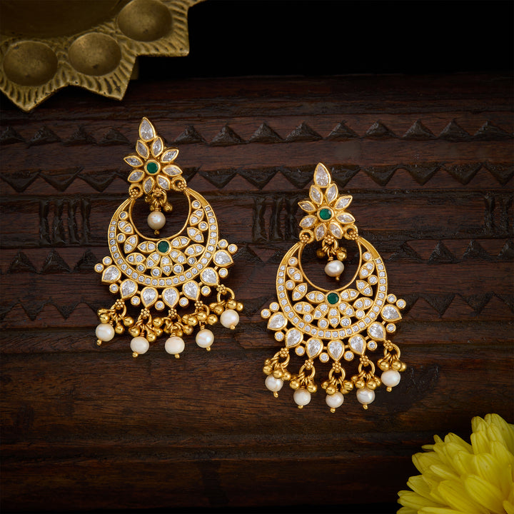 Sitara Chandbali