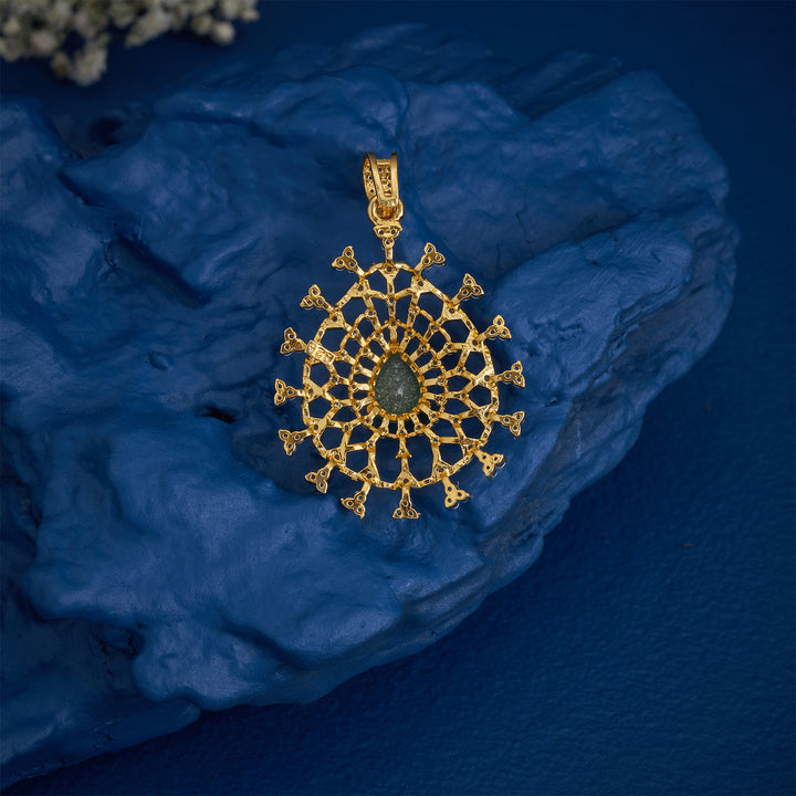 Pearshine Pendant