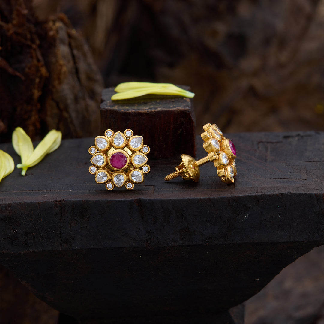 Rudhirvalli Studs