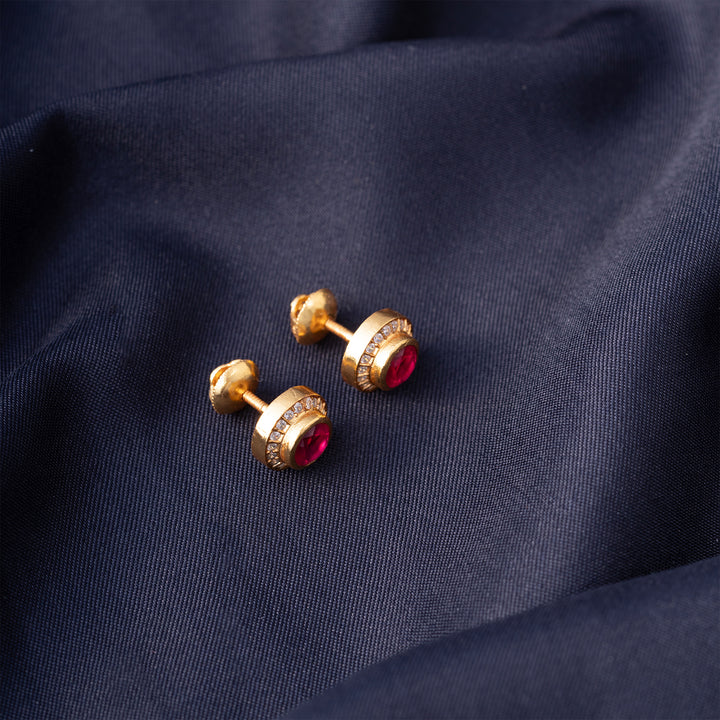 Rubiella Studs