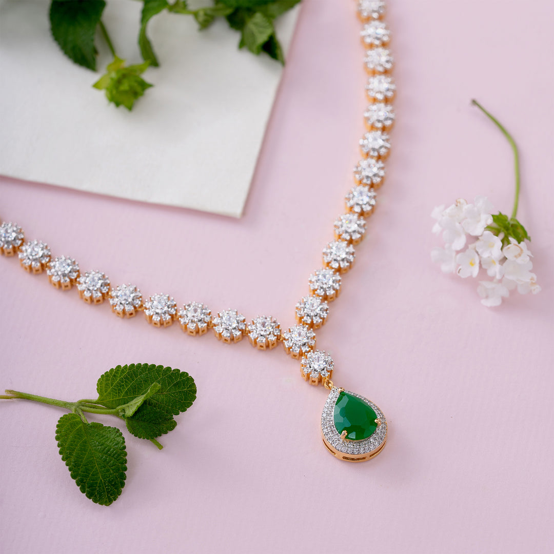 Emeronika Necklace Set