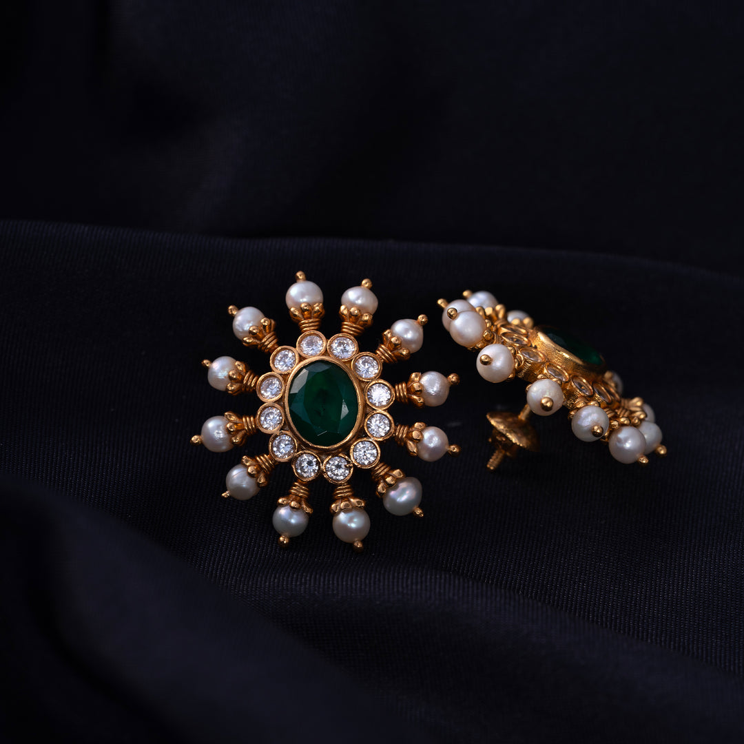 Pearl Ivy Studs