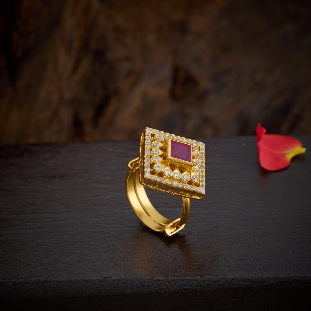 Sqarosa Ring