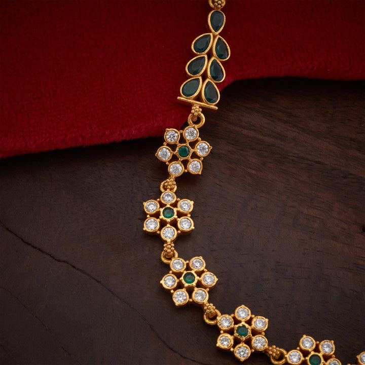NavPushpa Vilas Short Necklace