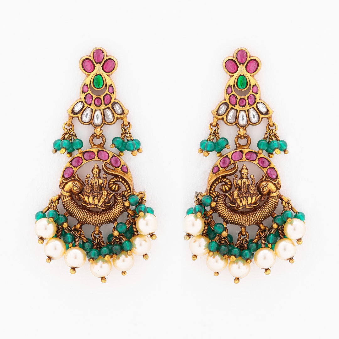Chandra Chakrika Necklace Set