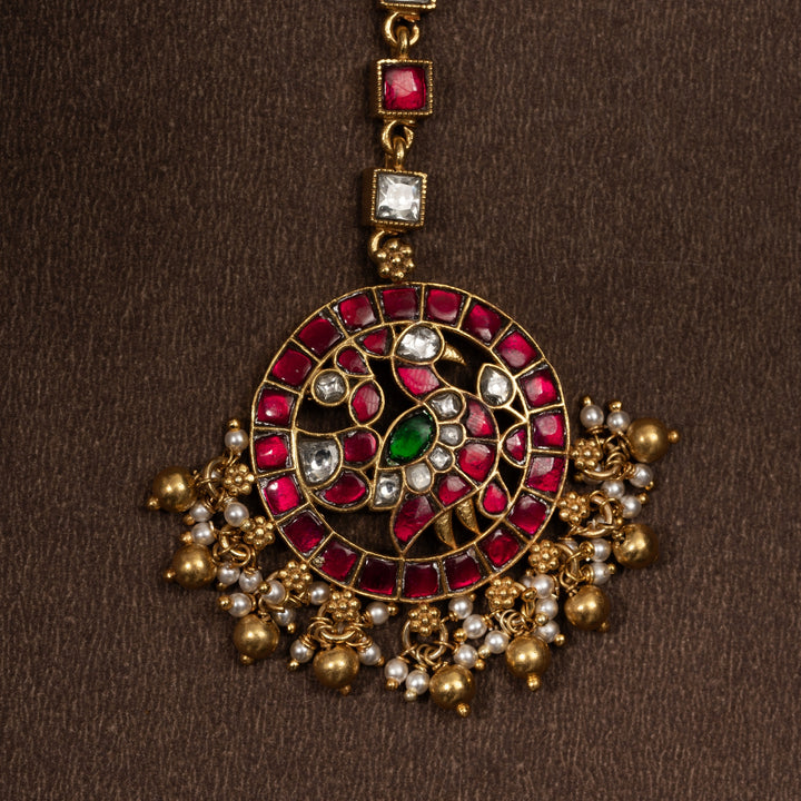 Chakra-Mor Kundan Tikka