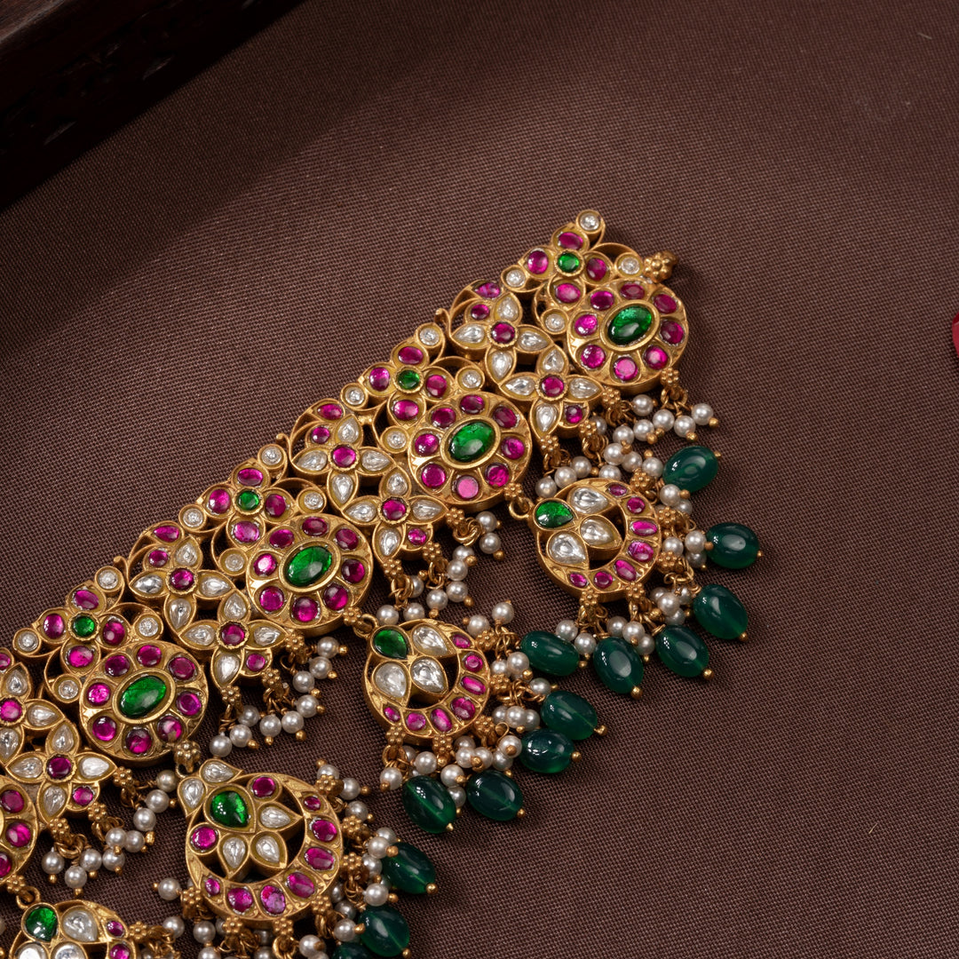 Gulnaar Kundan Choker