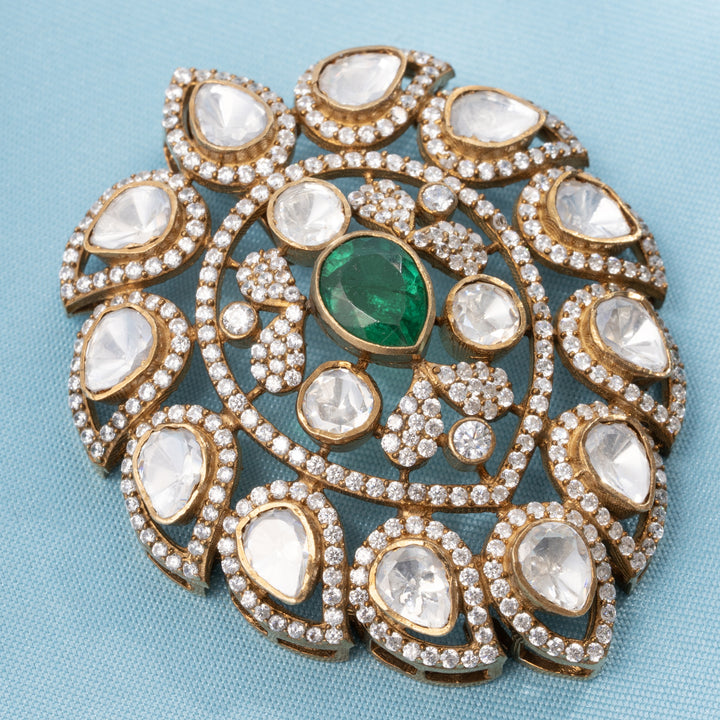 Green Glint Victorian Pendant