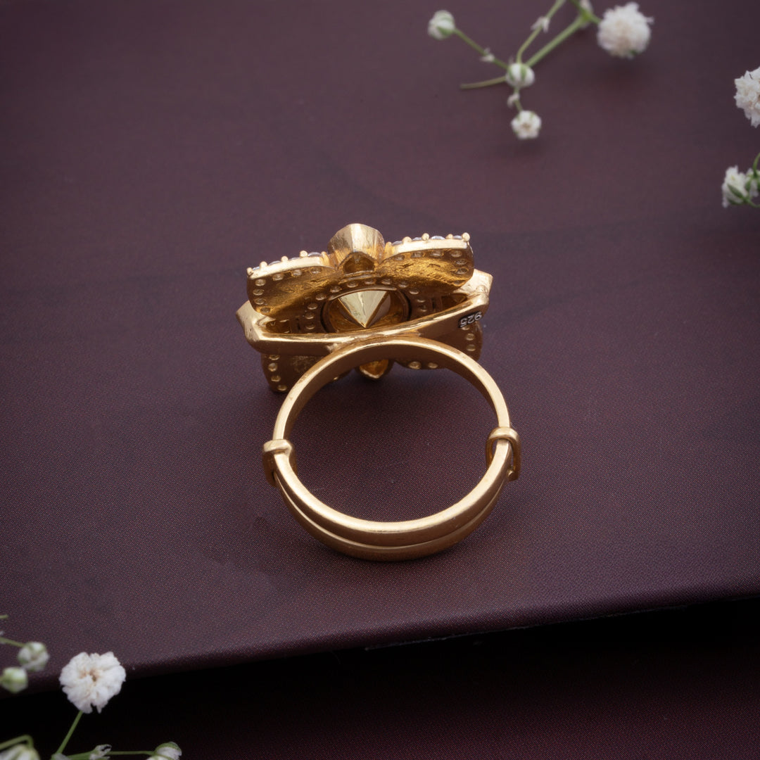 Ice Petal Royale Ring