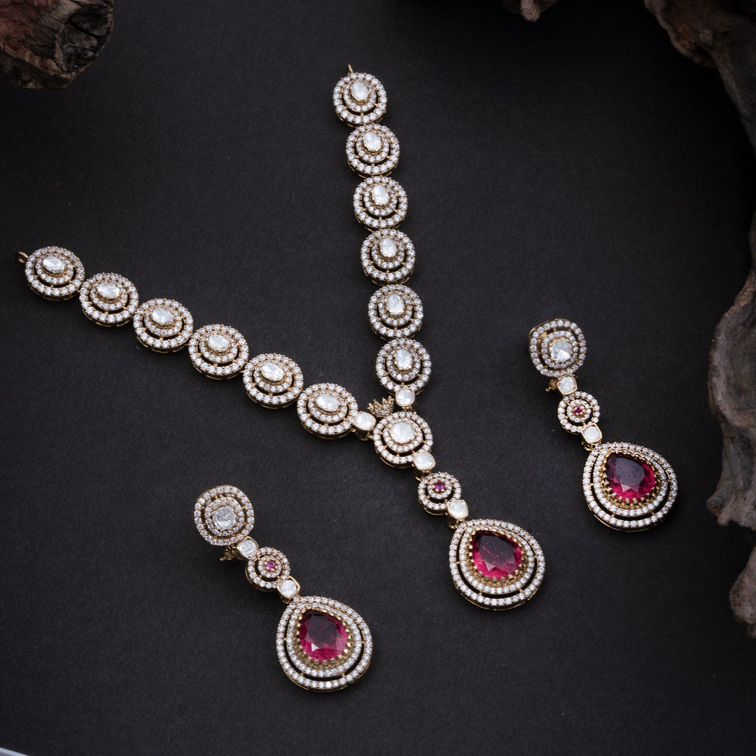 Nava Peara Necklace Set