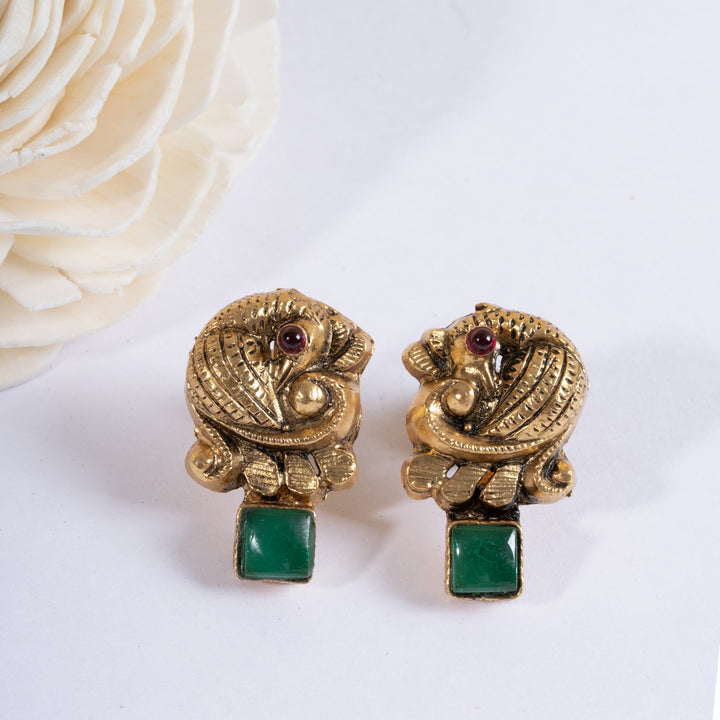 Morakshi Studs