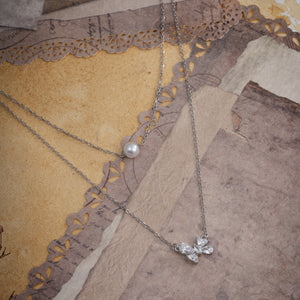 Bow-Pearl Chain Pendant