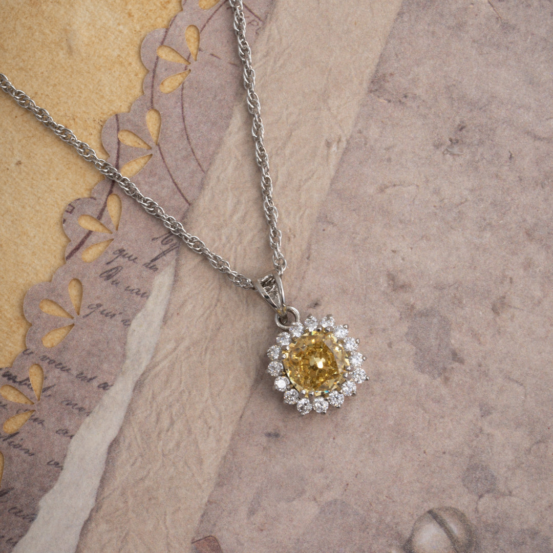 Saffira Square Chain Pendant