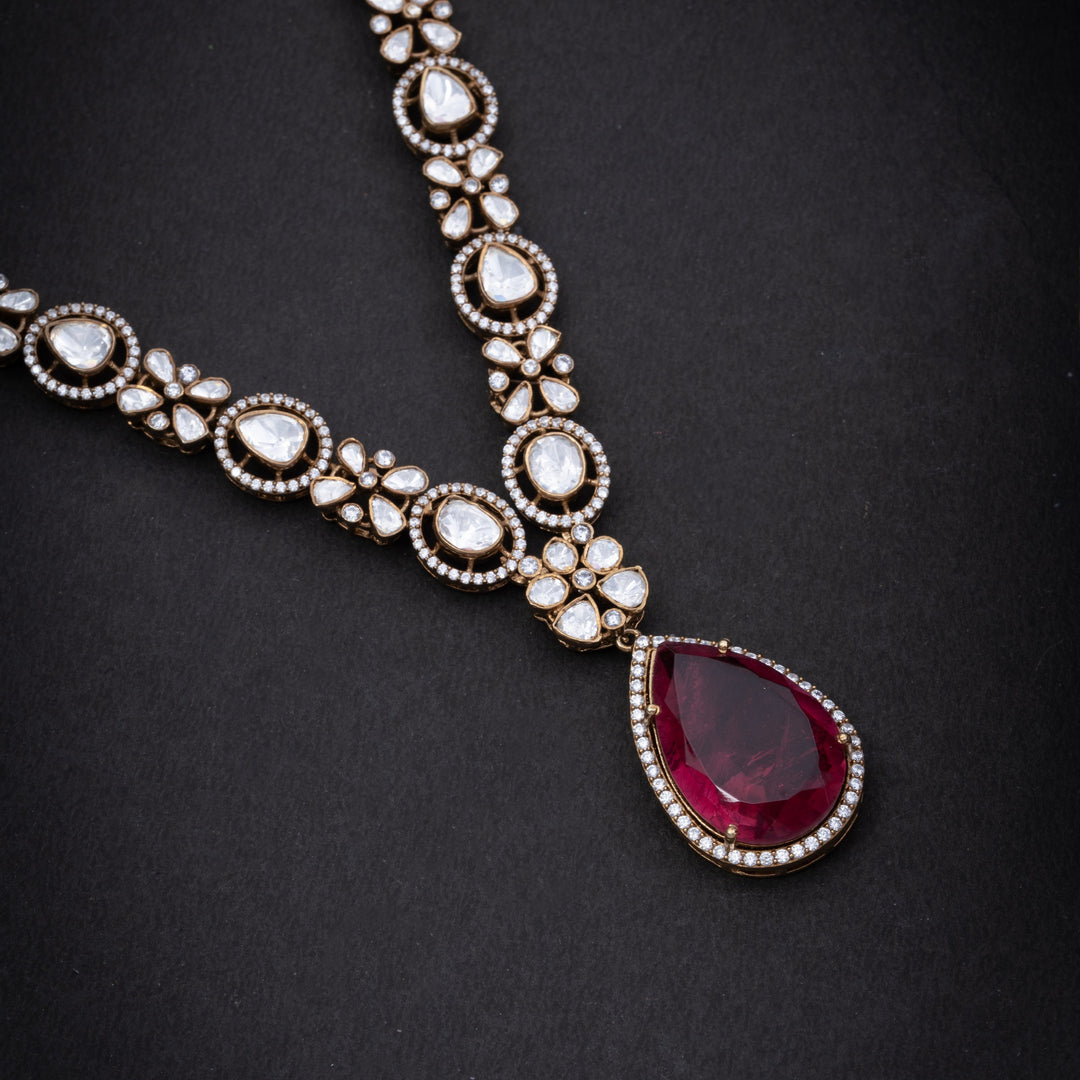 Rubyleaf Ovelle Necklace Set