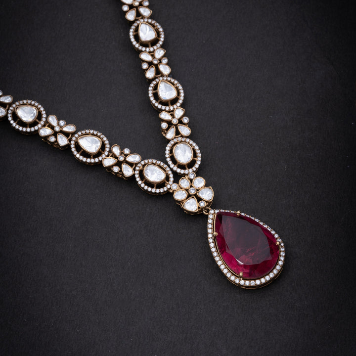 Rubyleaf Ovelle Necklace Set