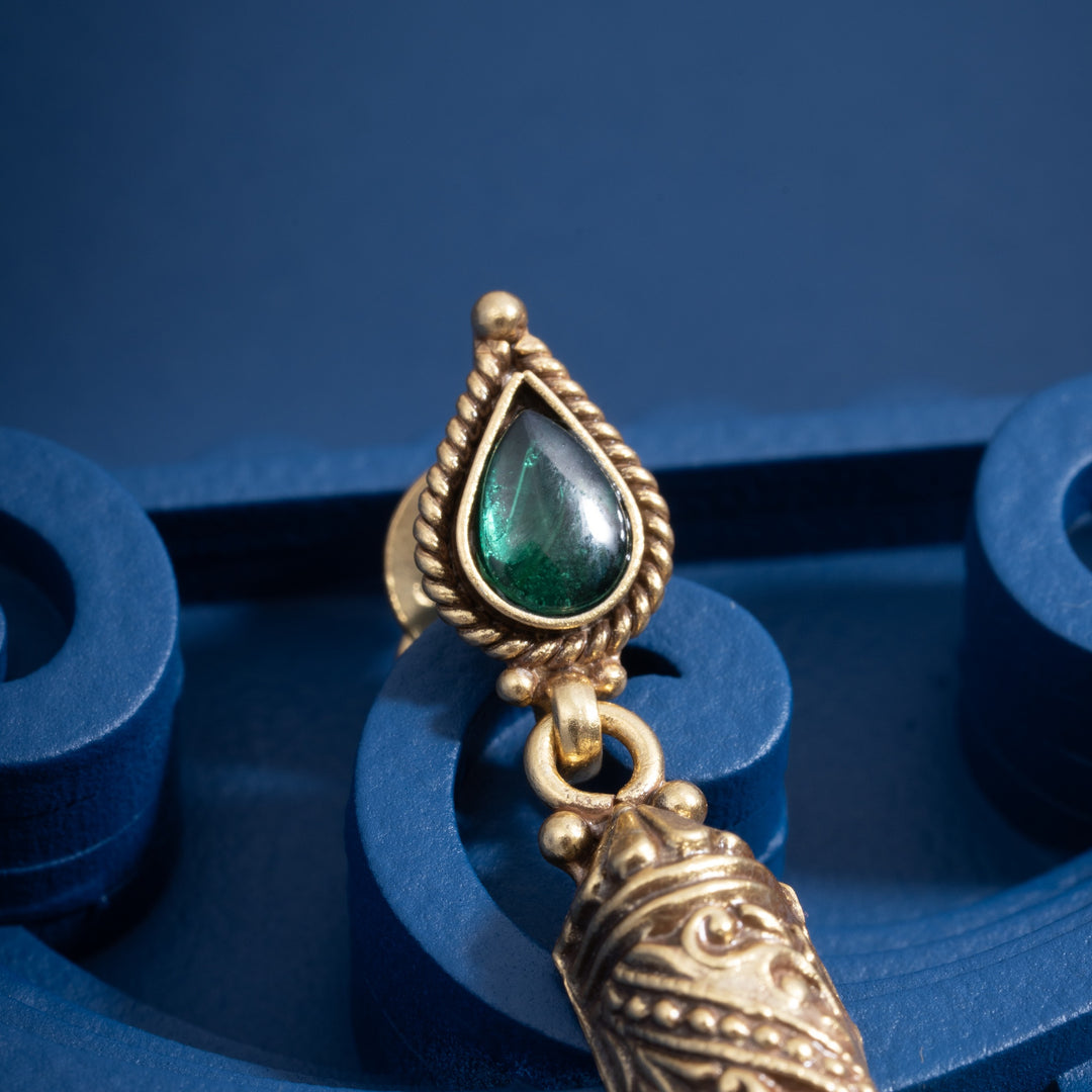 Haara-Pear Antique Danglers