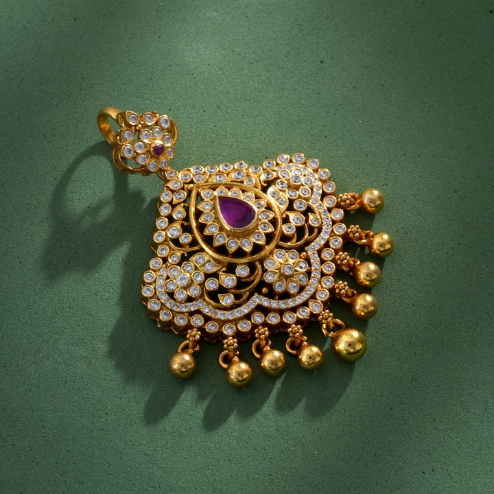 Florisel Stone Pendant