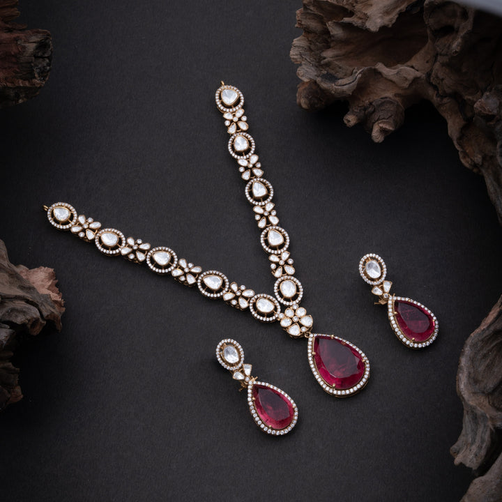Rubyleaf Ovelle Necklace Set