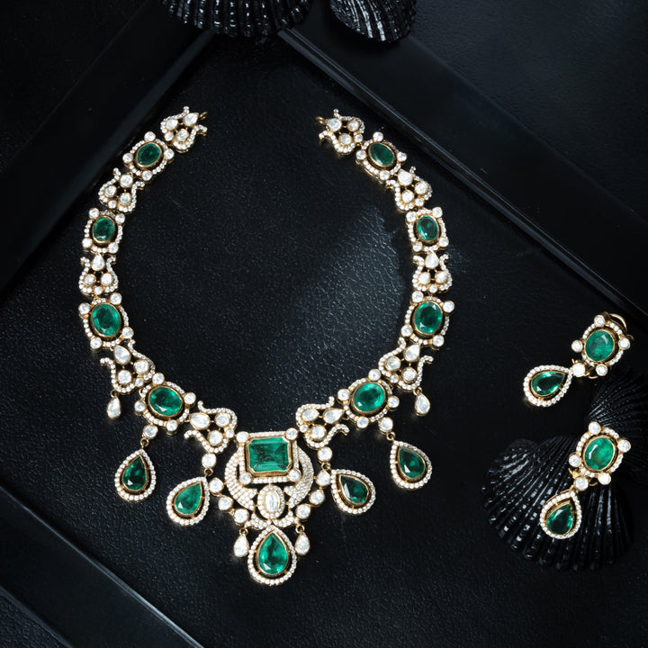 Emralis Victorian Necklace Set