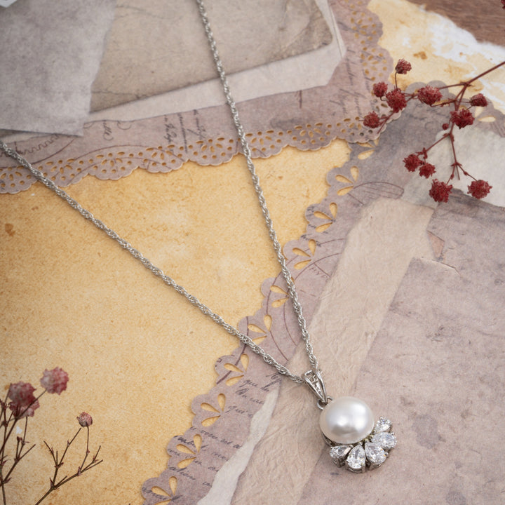 Pear-Pearl Chain Pendant