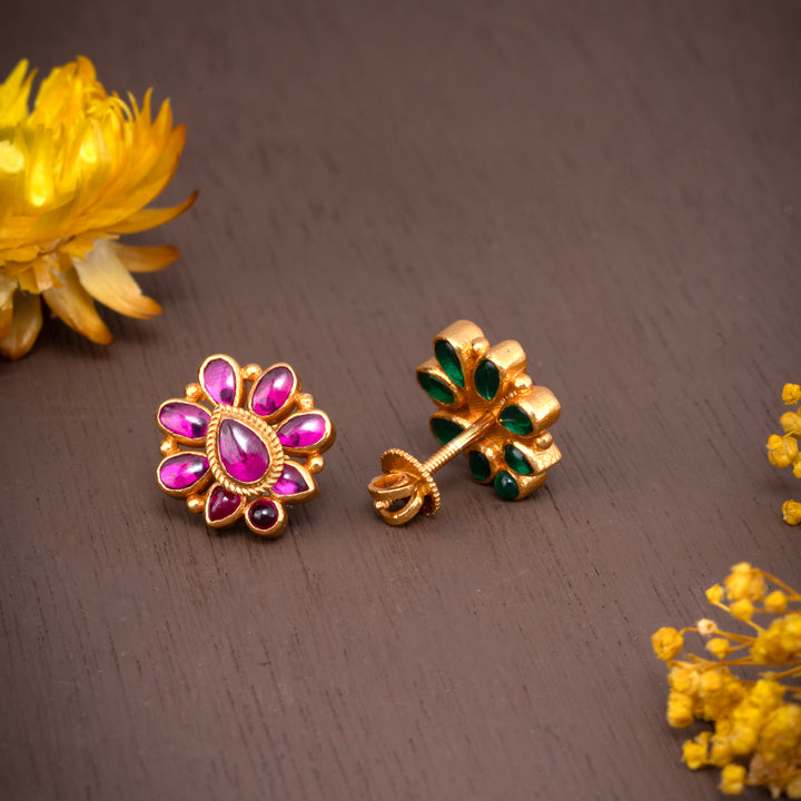 Flipora Glow Studs