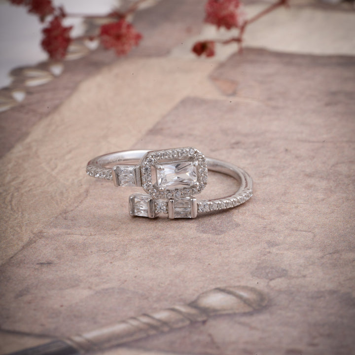 Linear CZ Ring